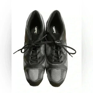 Forte Men’s Kingston Biking Shoes Size 13.5 US New without tags or box.